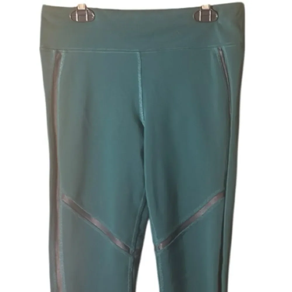 ALO Yoga Green and Black Workout‎ Leggings Size Medium 📦